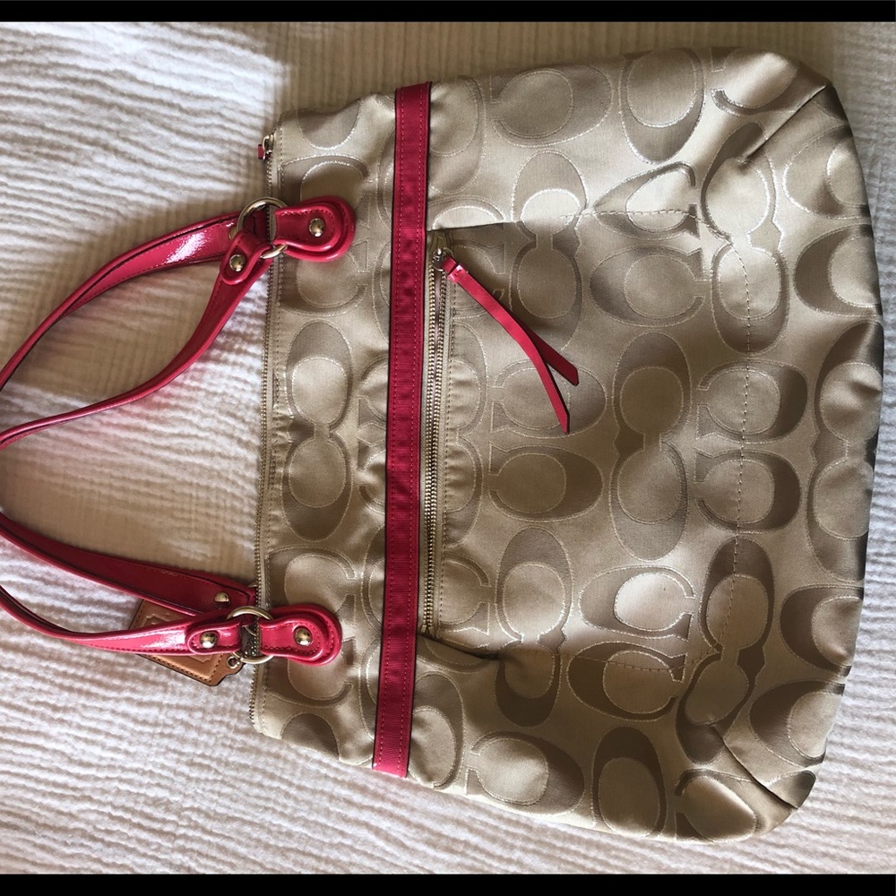 Coach purse - Picture 2 of 4